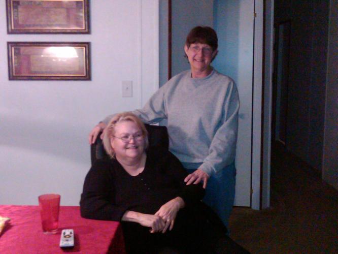 Ryan's Aunt Peggy (standing) and her housemate Marilyn. We had a great time staying here, and they are both great people. Thanks again!